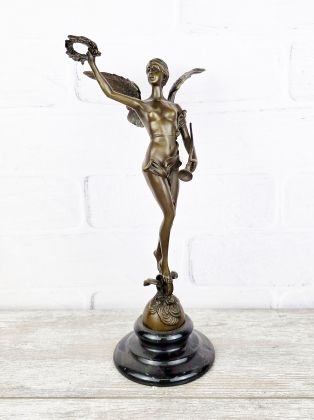 Ника (обнажённая) Ника (обнажённая)