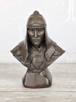 Чингисхан (Бюст) Чингисхан (Бюст)