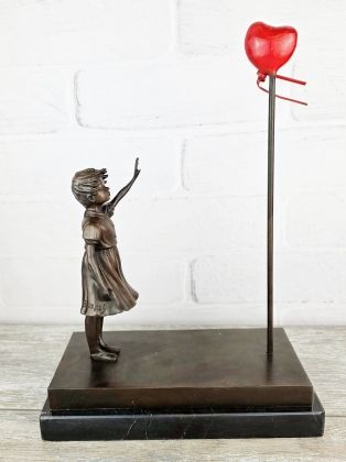 Девочка с воздушным шаром (Banksy) Девочка с воздушным шаром (Banksy)