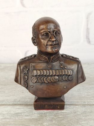 Берия (в парадном, 12см) Берия (в парадном, 12см)